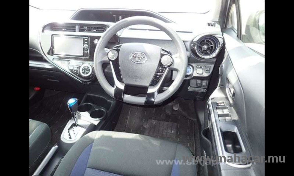 2018 Toyota AQUA photo 5