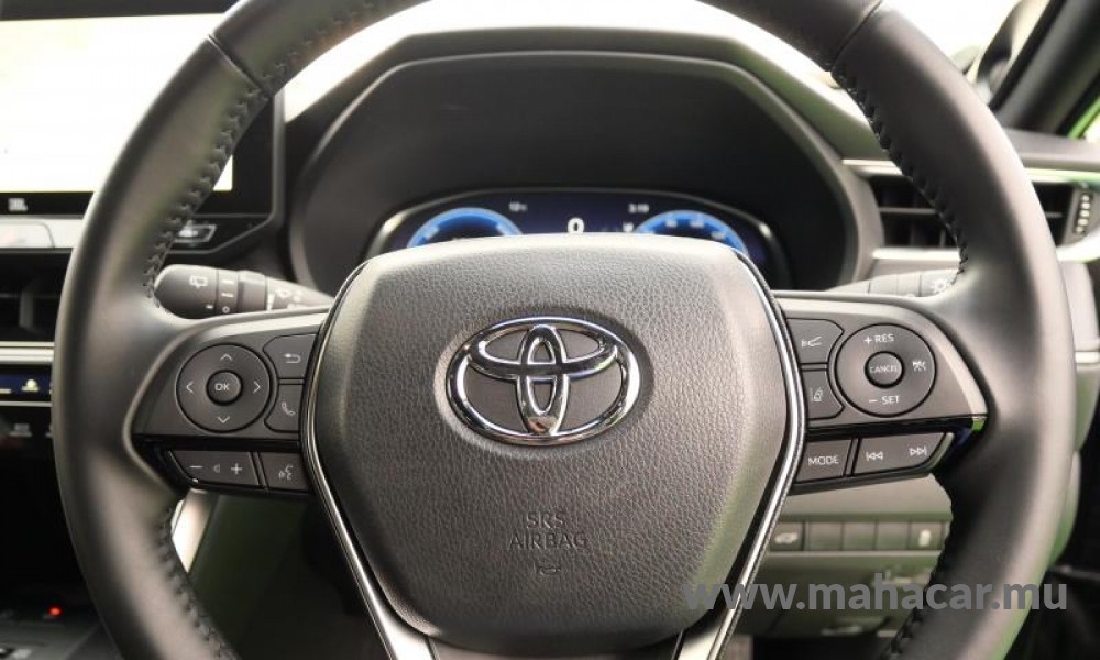 2023 Toyota Harrier photo 5