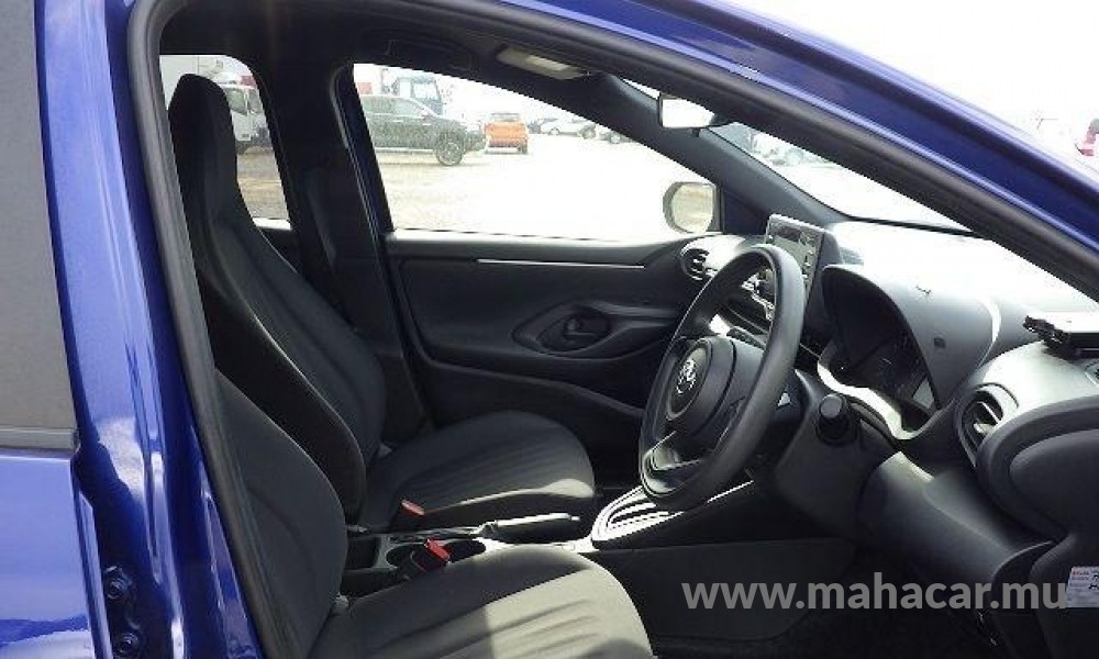 2021 Toyota Yaris photo 8