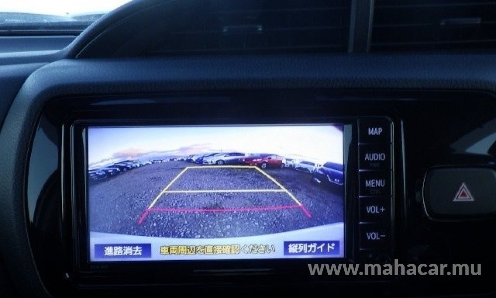 2019 Toyota Vitz photo 10