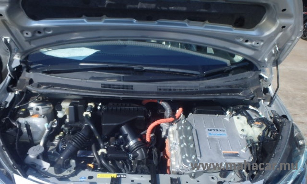 2019 Nissan NOTE E-POWER photo 9