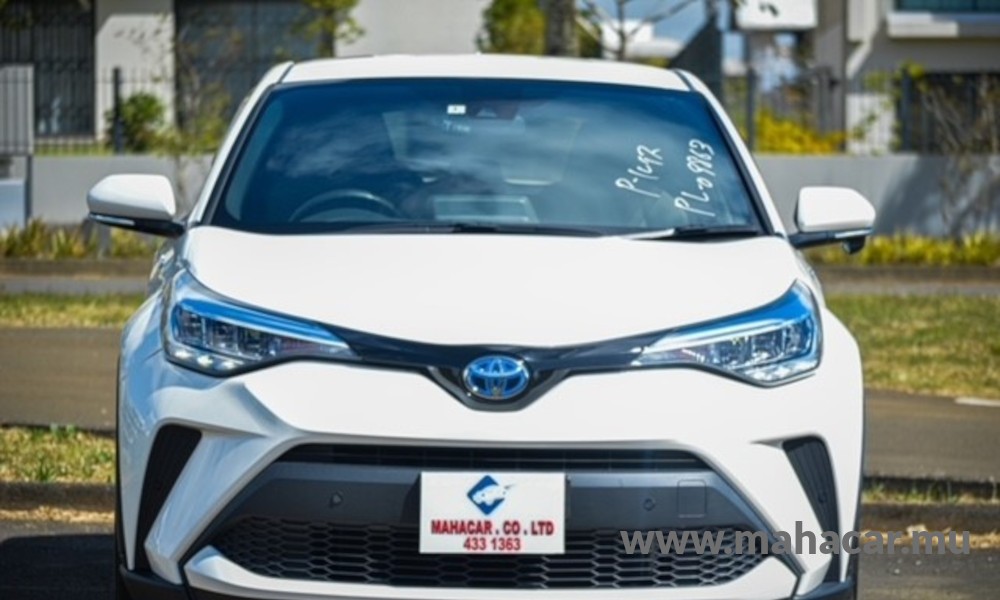 2019 Toyota CHR HYBRID photo 2