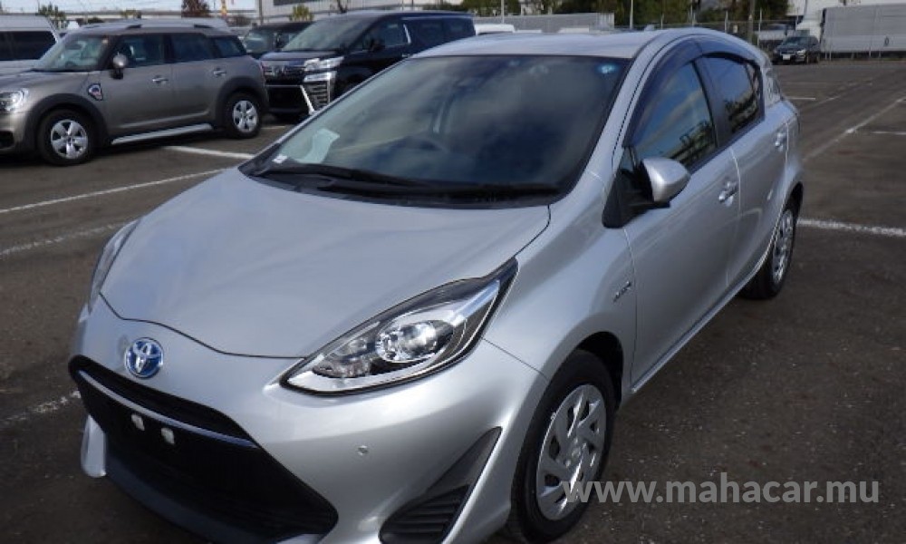 2019 Toyota AQUA, Silver