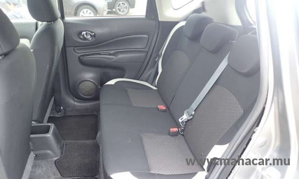 2019 Nissan NOTE E-POWER photo 9
