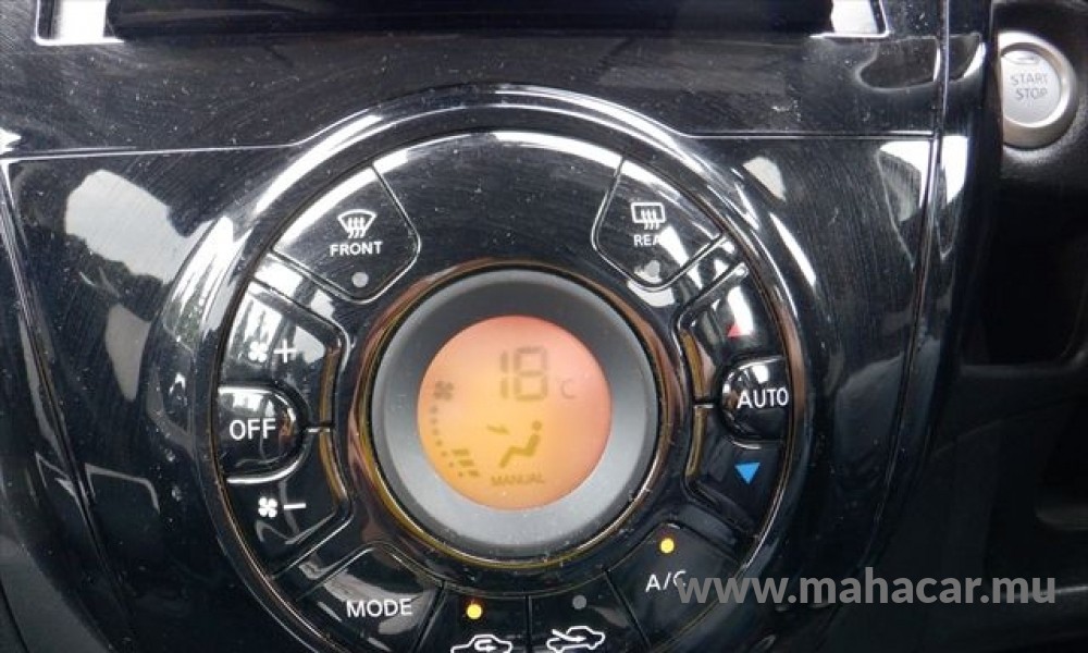 2019 Nissan NOTE E-POWER photo 7