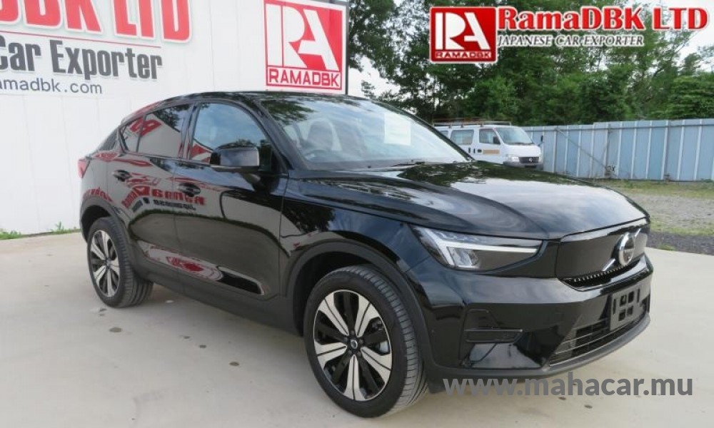 2023 VOLVO C40 photo 2