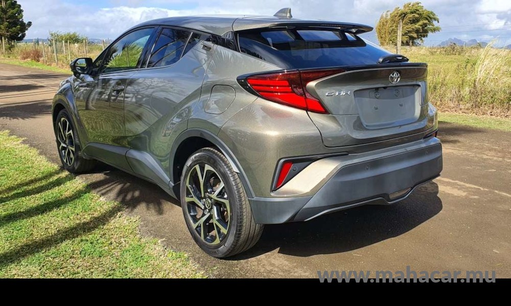 2020 Toyota CHR photo 12