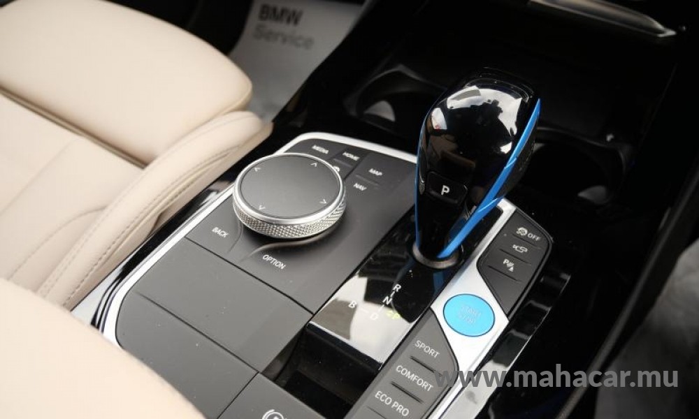 2022 BMW iX3 photo 7