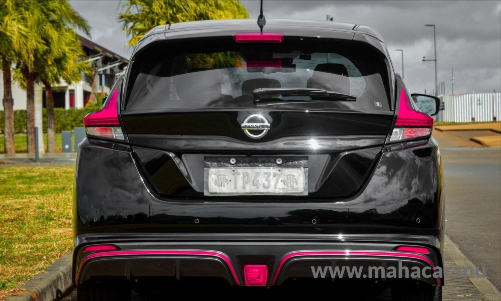 2019 Nissan Leaf Nismo photo 11