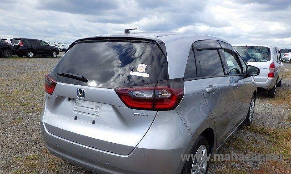 2021 Honda FIT HYBRID photo 2