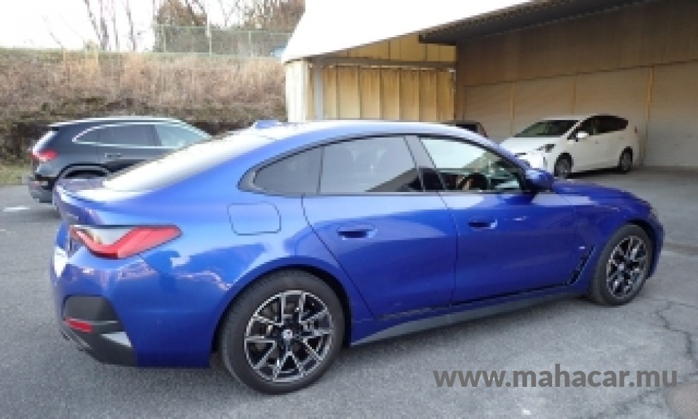 2022 BMW i4 photo 7
