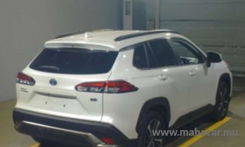 2022 Toyota COROLLA CROSS photo 2