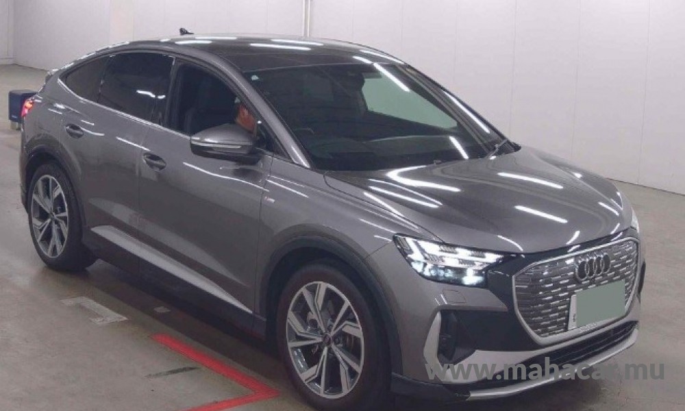 2023 AUDI Q4 photo 2