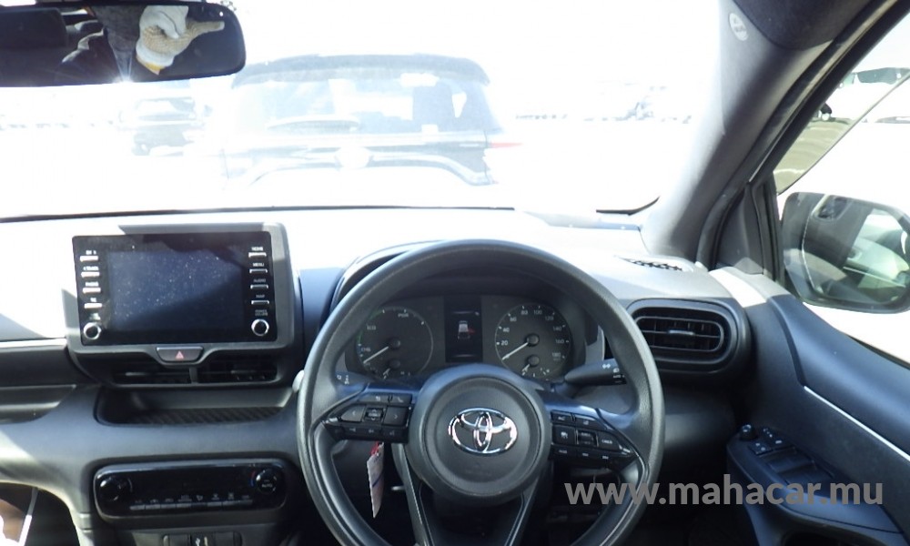 2021 Toyota Yaris photo 4