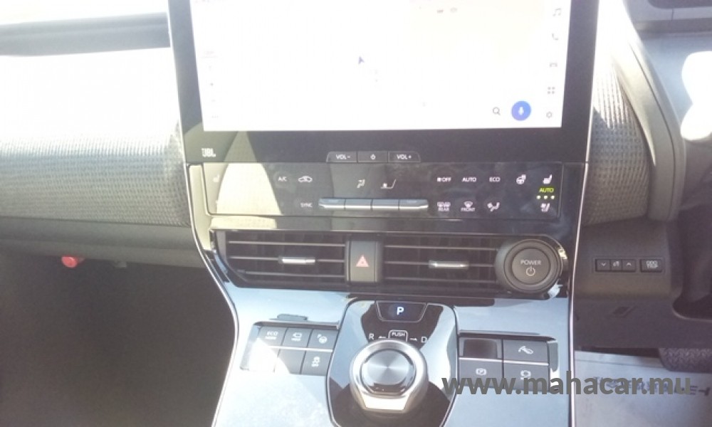 2022 Toyota BZ4X photo 10