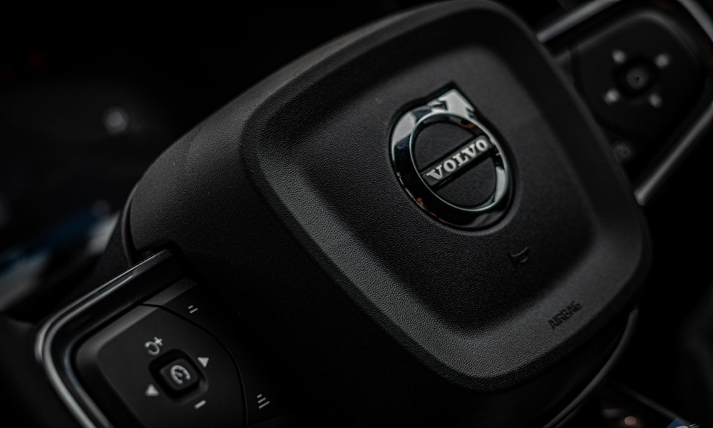 2022 VOLVO C40 photo 13
