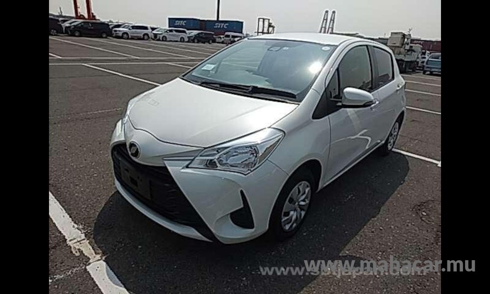 2019 Toyota Vitz, White
