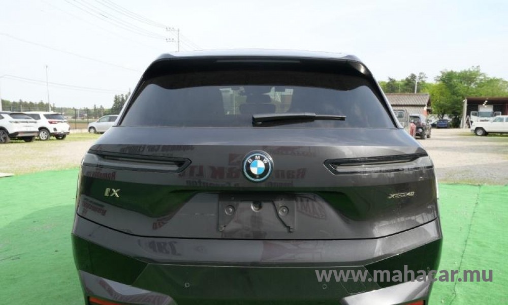 2022 BMW iX photo 4