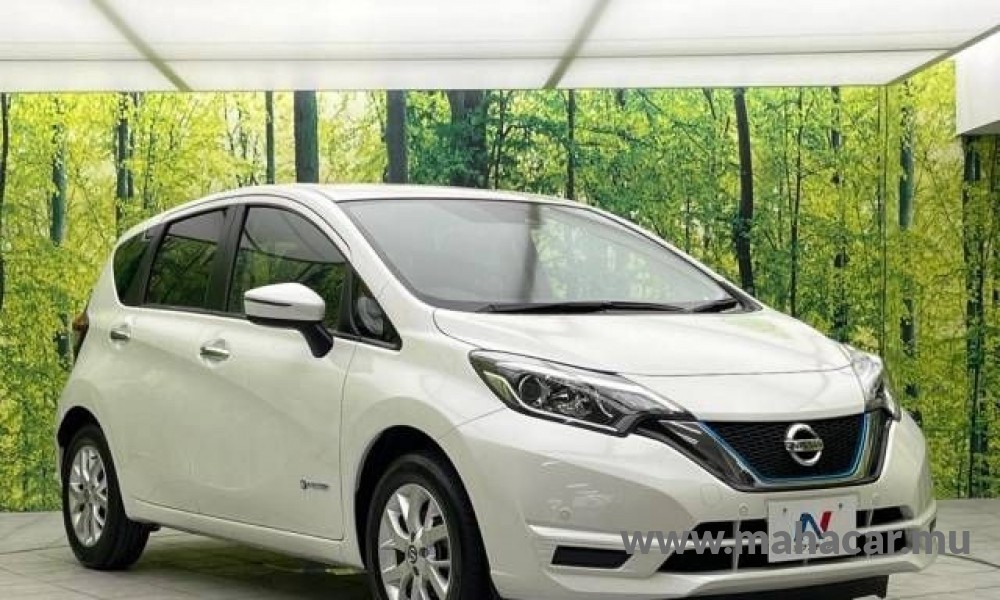 2020 Nissan NOTE E-POWER photo 10