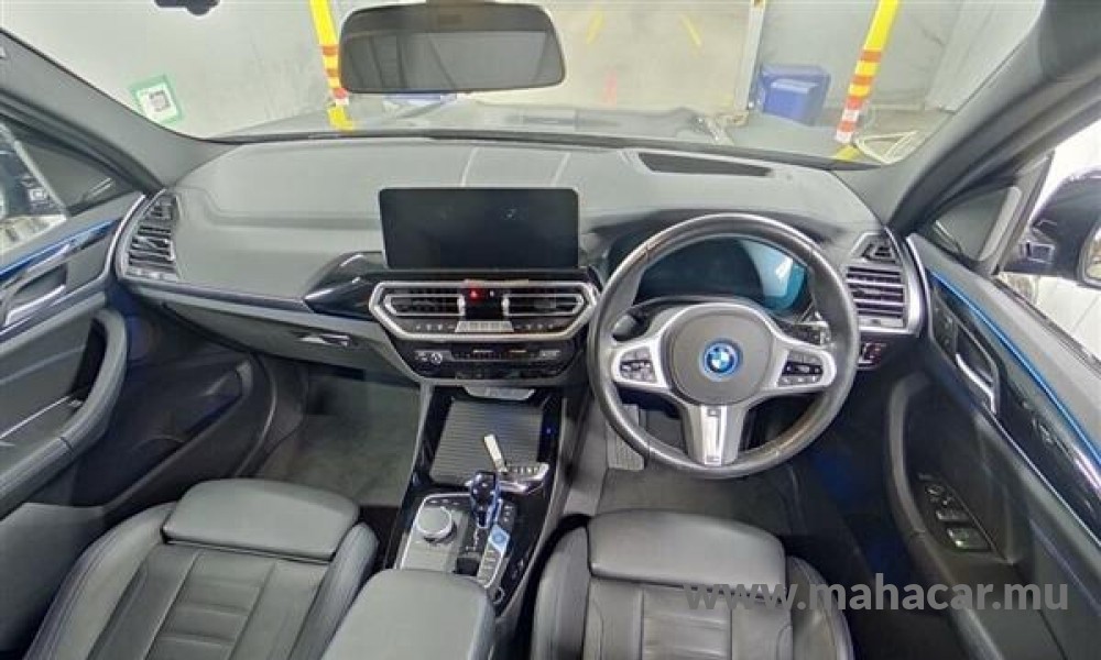 2021 BMW iX3 photo 6