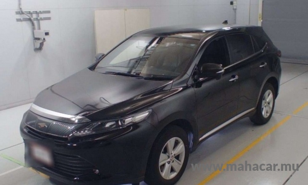 2020 Toyota Harrier, Black
