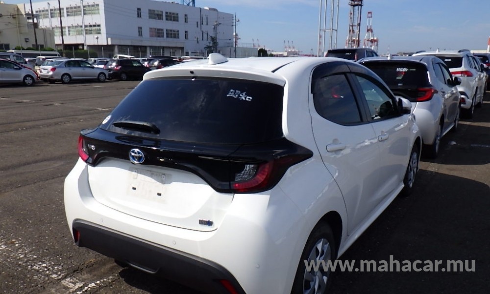 2021 Toyota Yaris photo 8