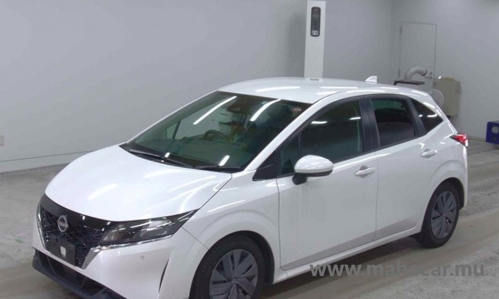 2022 Nissan NOTE E-POWER, White