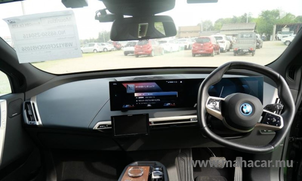 2022 BMW iX photo 6