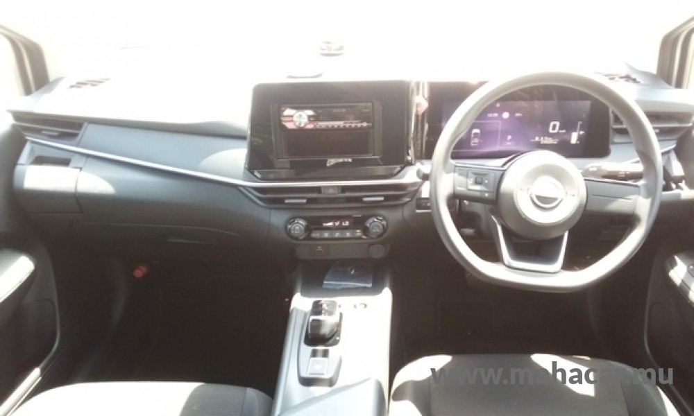 2023 Nissan NOTE E-POWER photo 9
