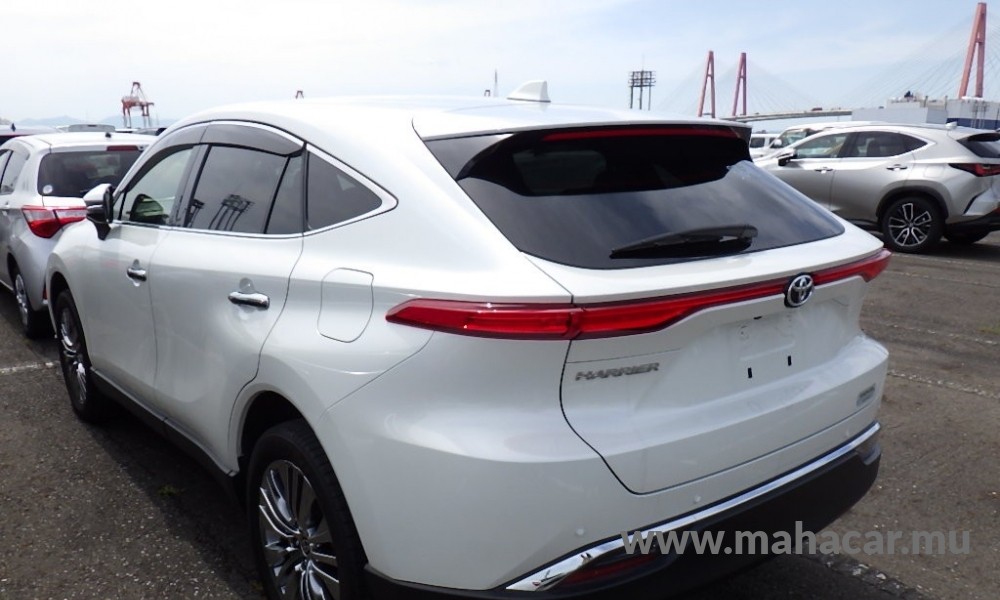 2022 Toyota Harrier photo 4