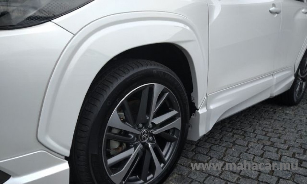 2023 Toyota COROLLA CROSS photo 7