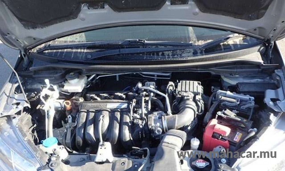 2019 Honda FIT HYBRID photo 6