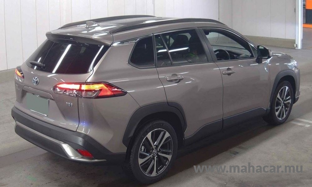 2022 Toyota COROLLA CROSS photo 2