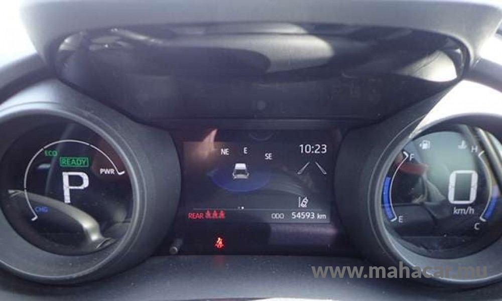 2022 Toyota Yaris Cross Hybrid photo 14