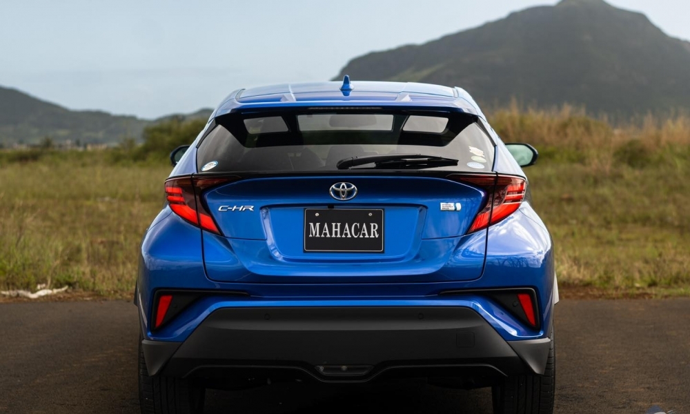2020 Toyota CHR HYBRID photo 8