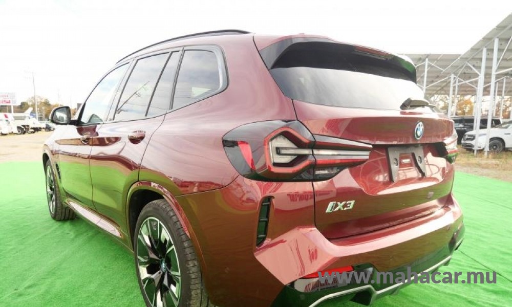 2022 BMW iX3 photo 2