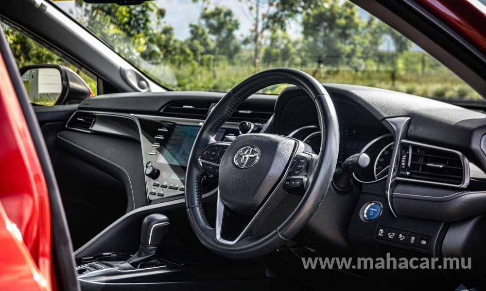 2020 Toyota Camry photo 5
