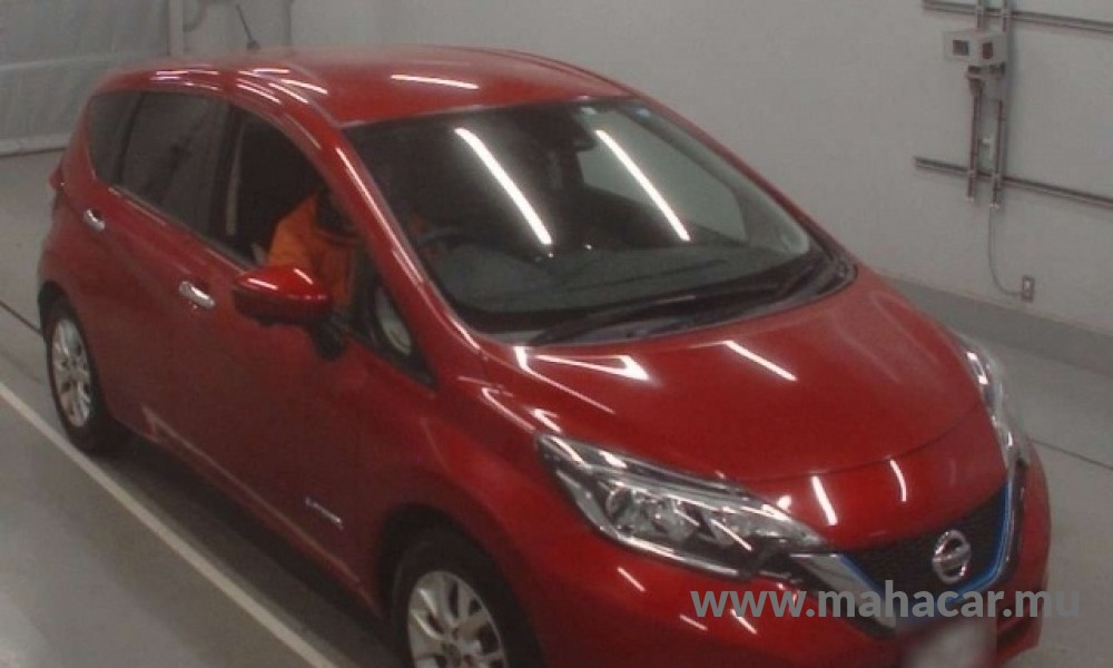 2020 Nissan NOTE E-POWER photo 5