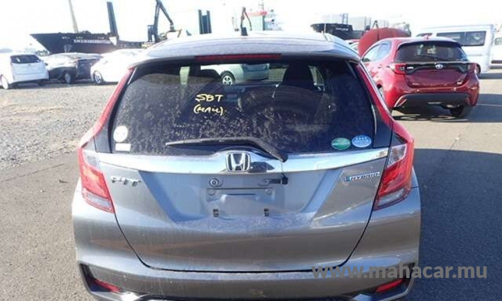 2019 Honda FIT HYBRID photo 4