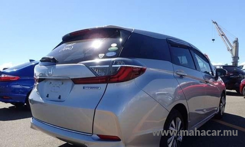 2019 Honda SHUTTLE HYBRID photo 4