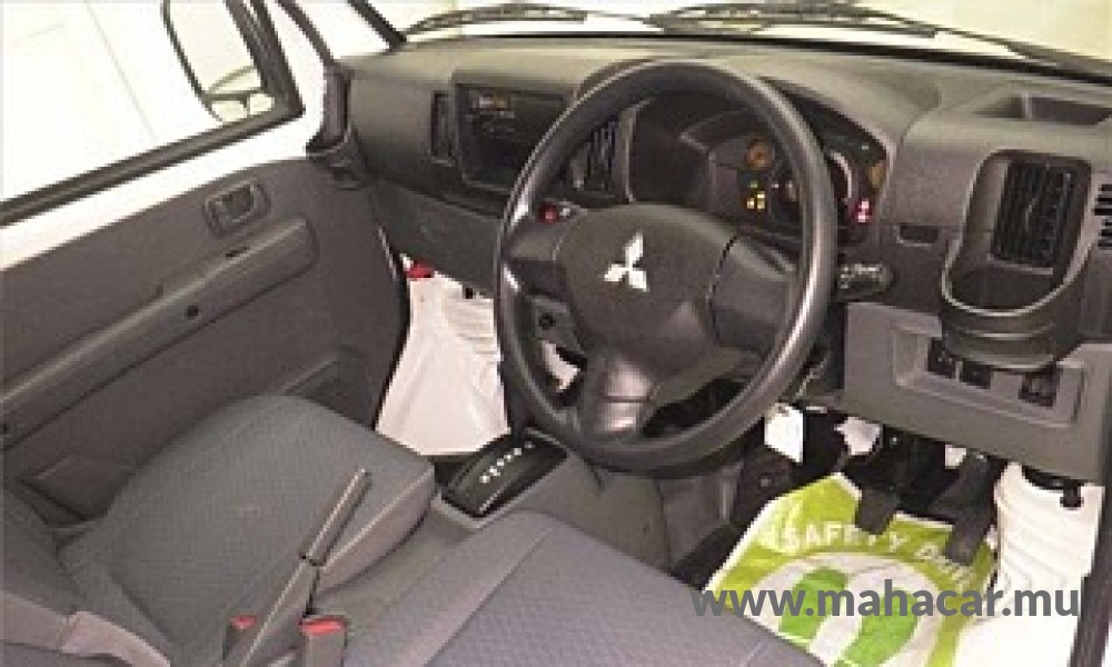 2022 Mitsubishi Mini Cab photo 3