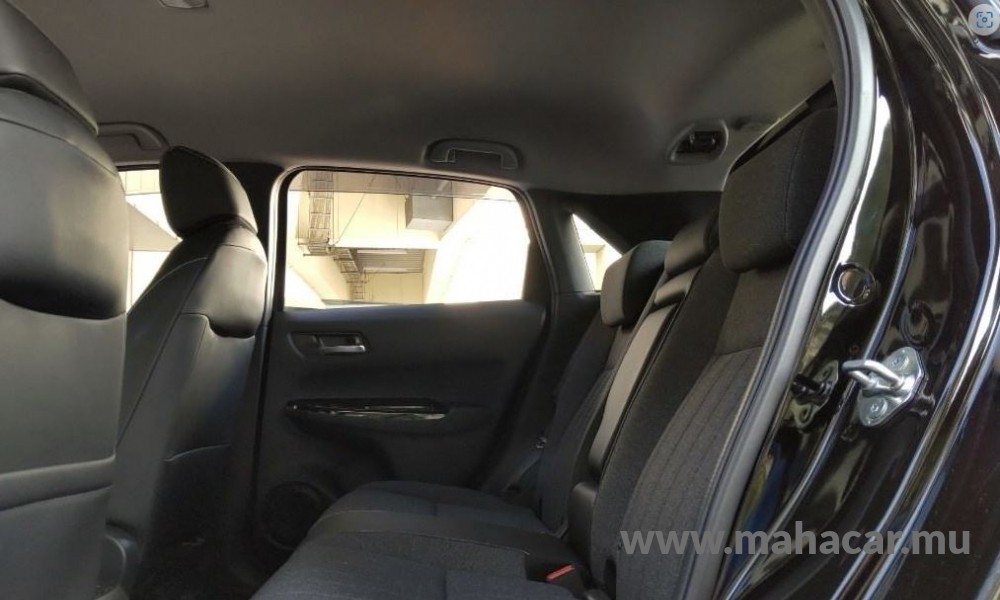 2020 Honda FIT HYBRID photo 6