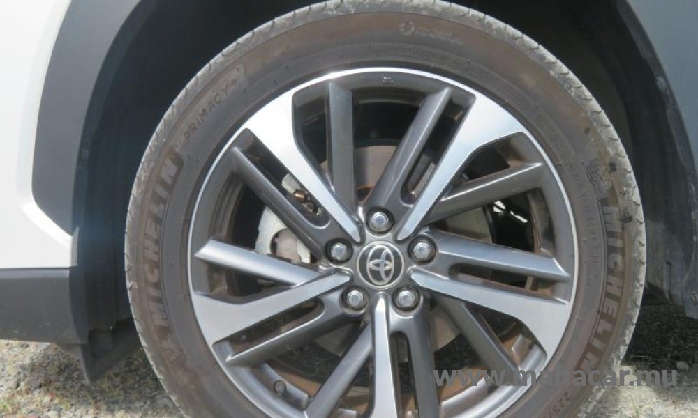 2022 Toyota COROLLA CROSS photo 9