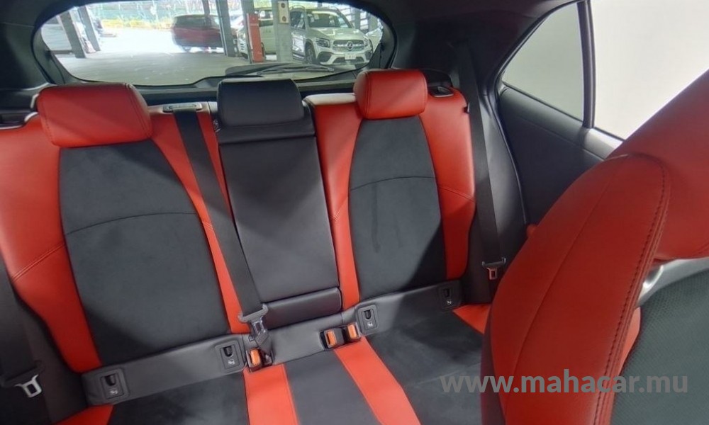 2019 Toyota Corolla photo 7
