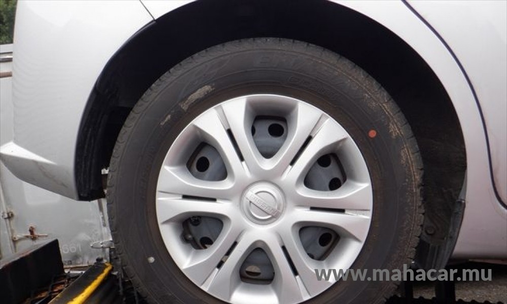 2019 Nissan NOTE E-POWER photo 6