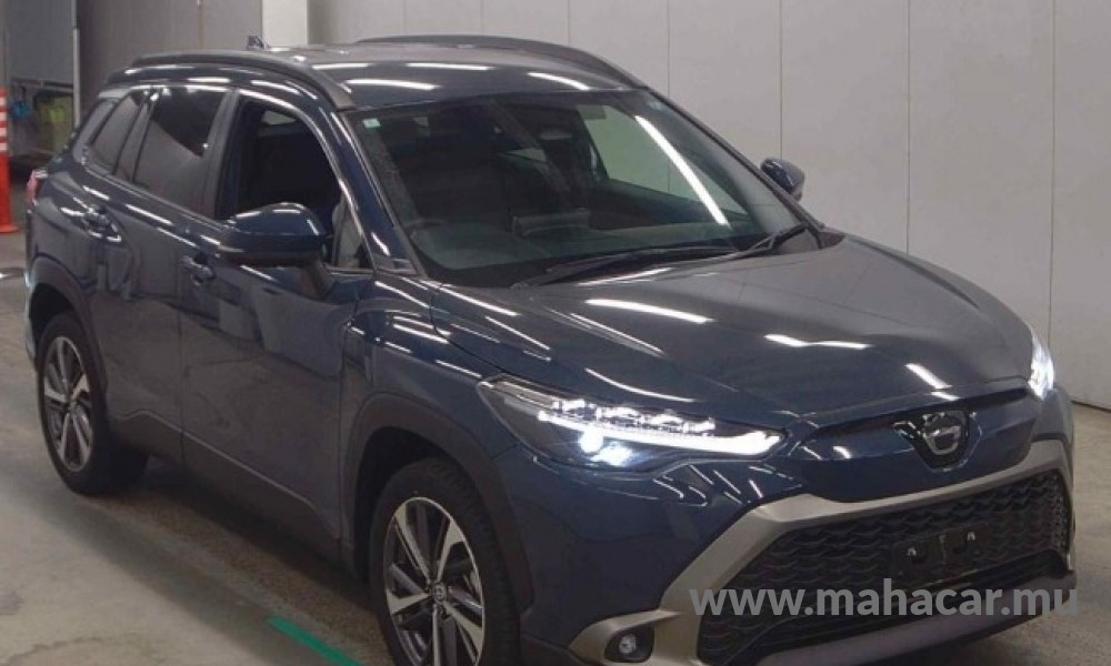 2024 Toyota COROLLA CROSS photo 2