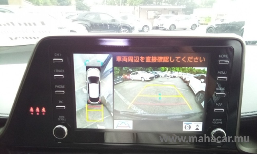 2022 Toyota CHR HYBRID photo 8