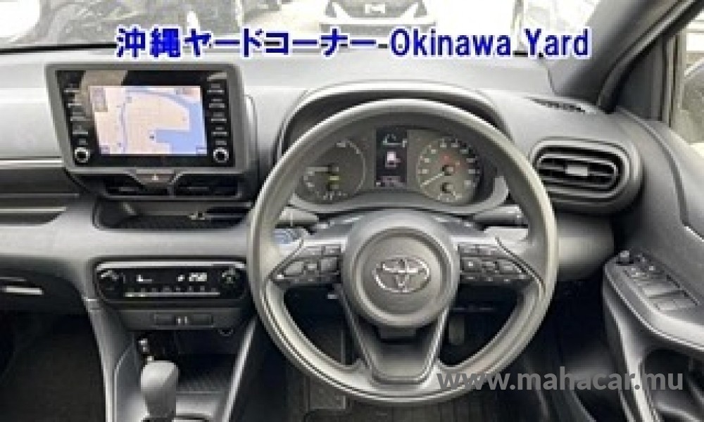 2021 Toyota Yaris Hybrid photo 3
