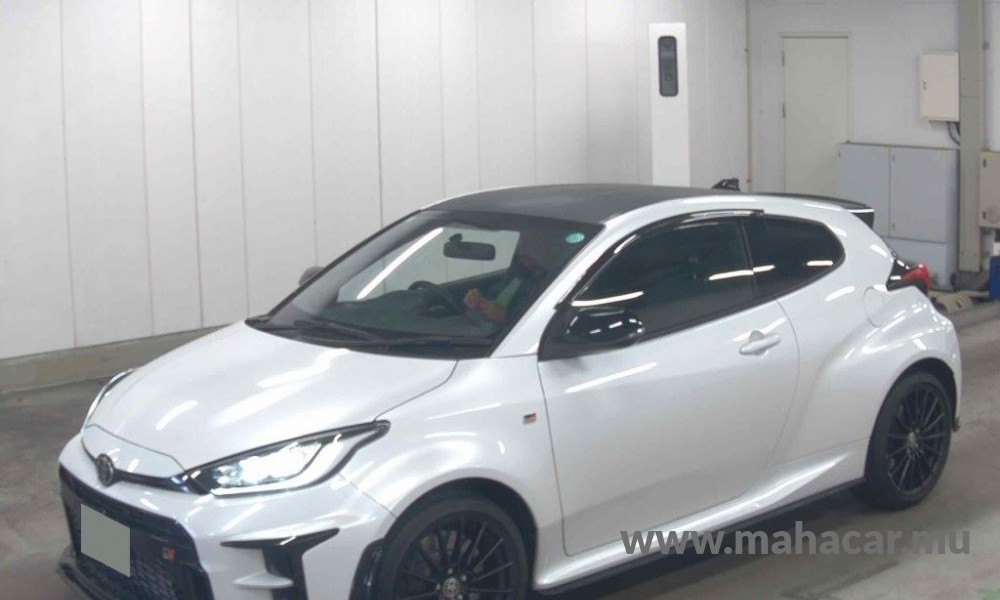 2023 Toyota Yaris GR, White