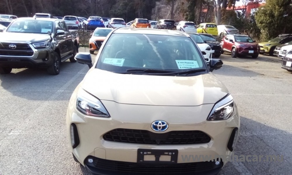 2022 Toyota Yaris Cross, Beige